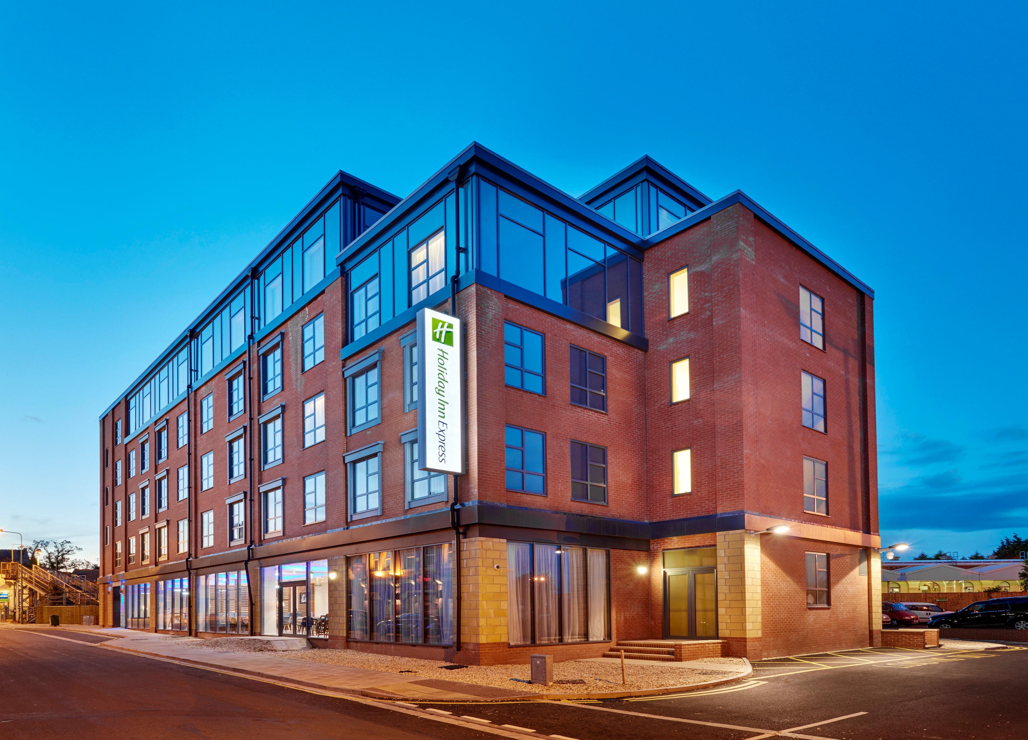 Holiday Inn Express Grimsby By Ihg Екстер'єр фото