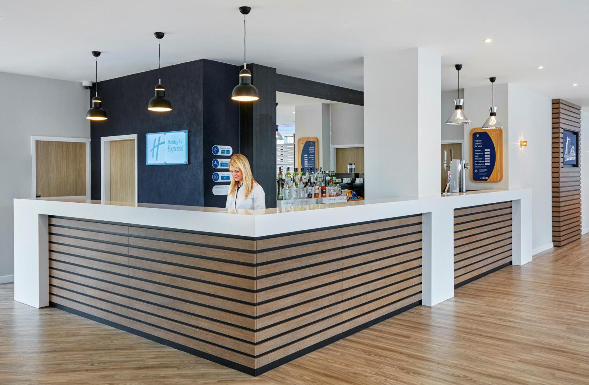 Holiday Inn Express Grimsby By Ihg Екстер'єр фото